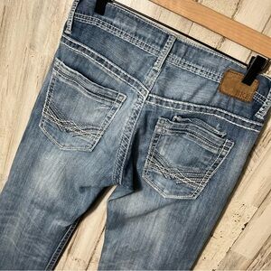 Buckle BKE‎ Carter Light Denim Blue Jeans Straight Leg Mens Size 30S